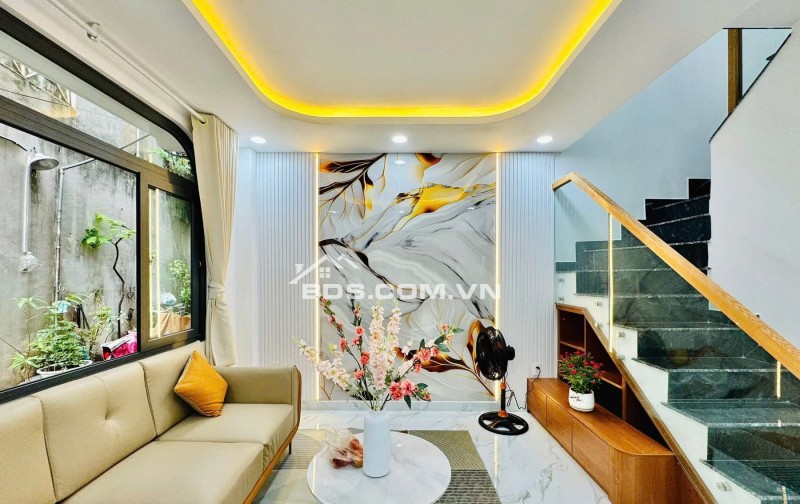 Nhà Đẹp Lung Linh P.4 Phú Nhuận Góc 2 Mặt Thoáng 42m2, 2 Tầng 3PN Full Nội Thất Nhỉnh 5tỷ.